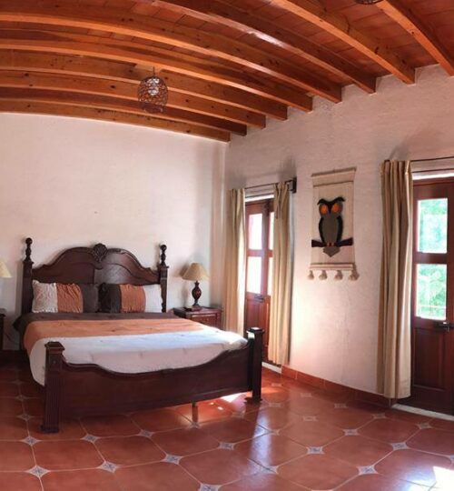 Hacienda room interior2